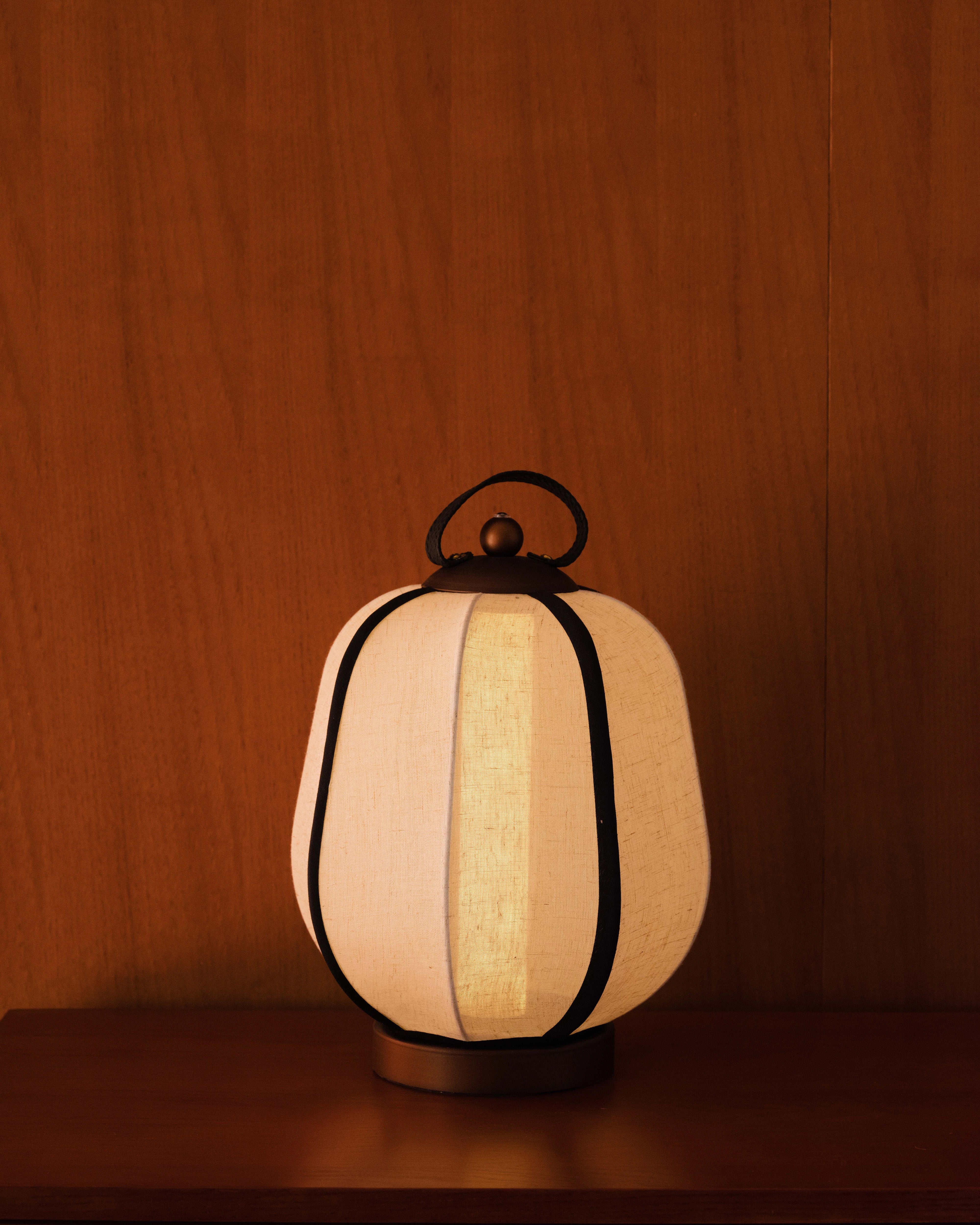 Squash Portable Handheld Lantern Lamp