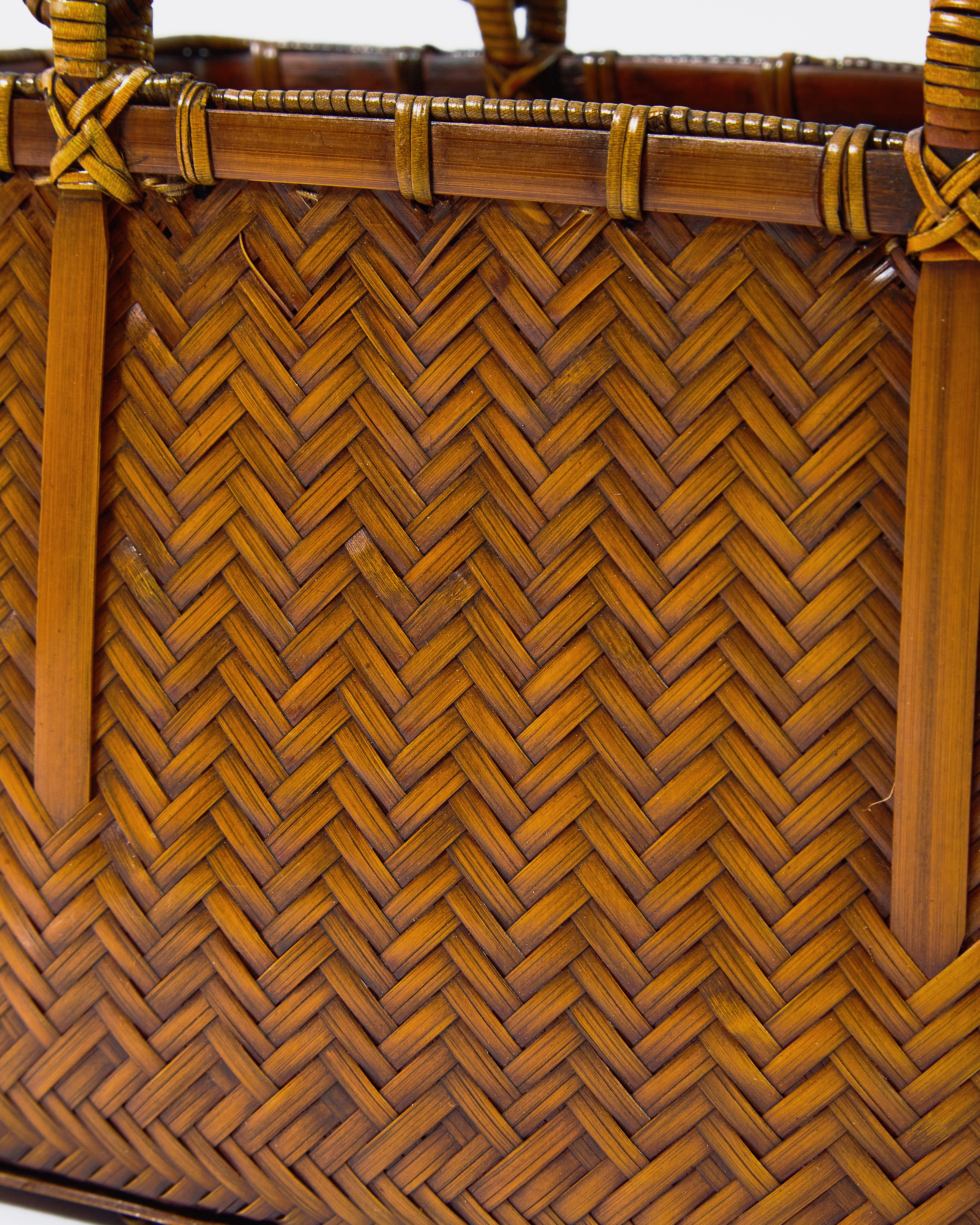 Small Woven Wicker Bamboo Bag with Cotton-Linen Pouch