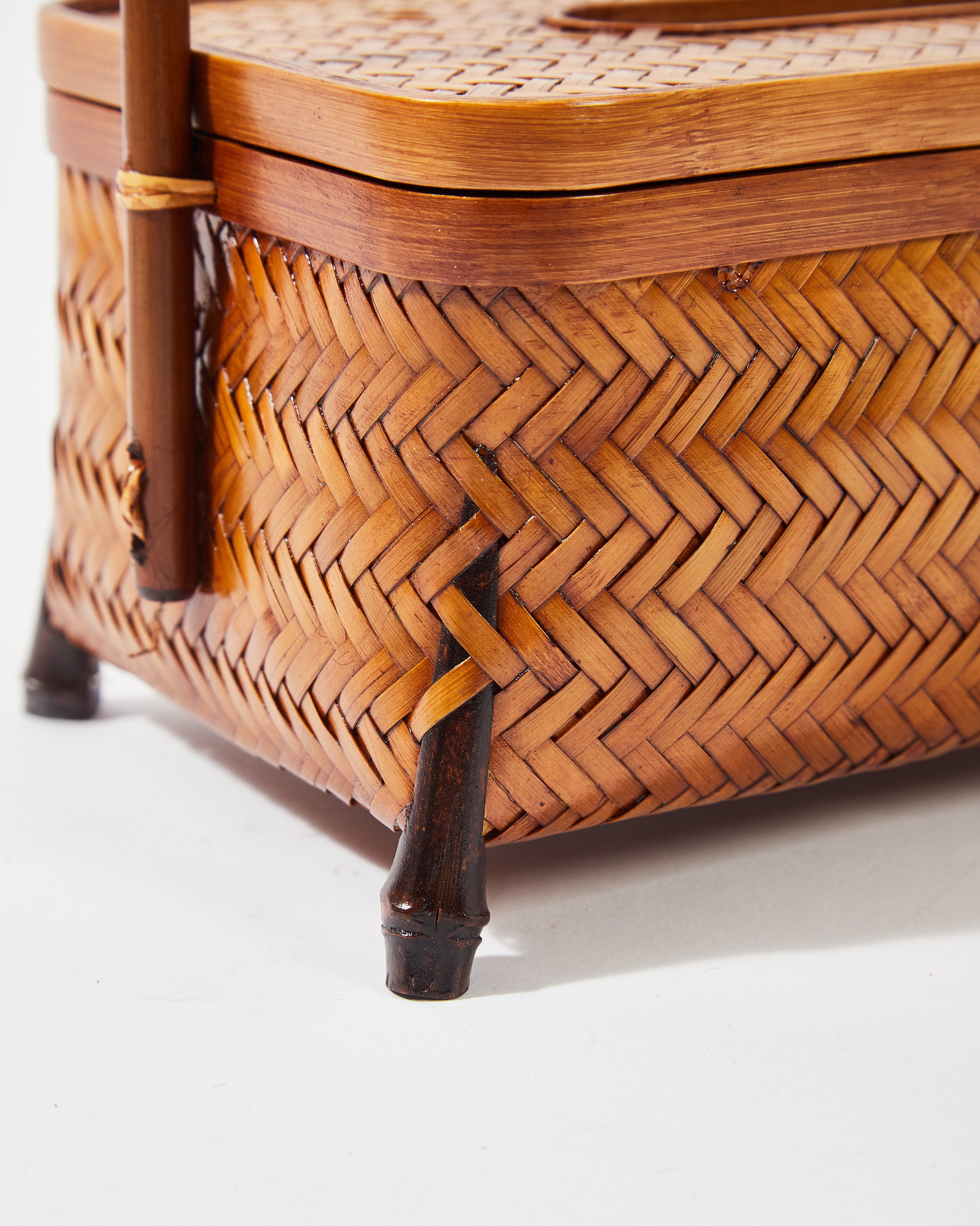 Bamboo Handle Tissue Box
