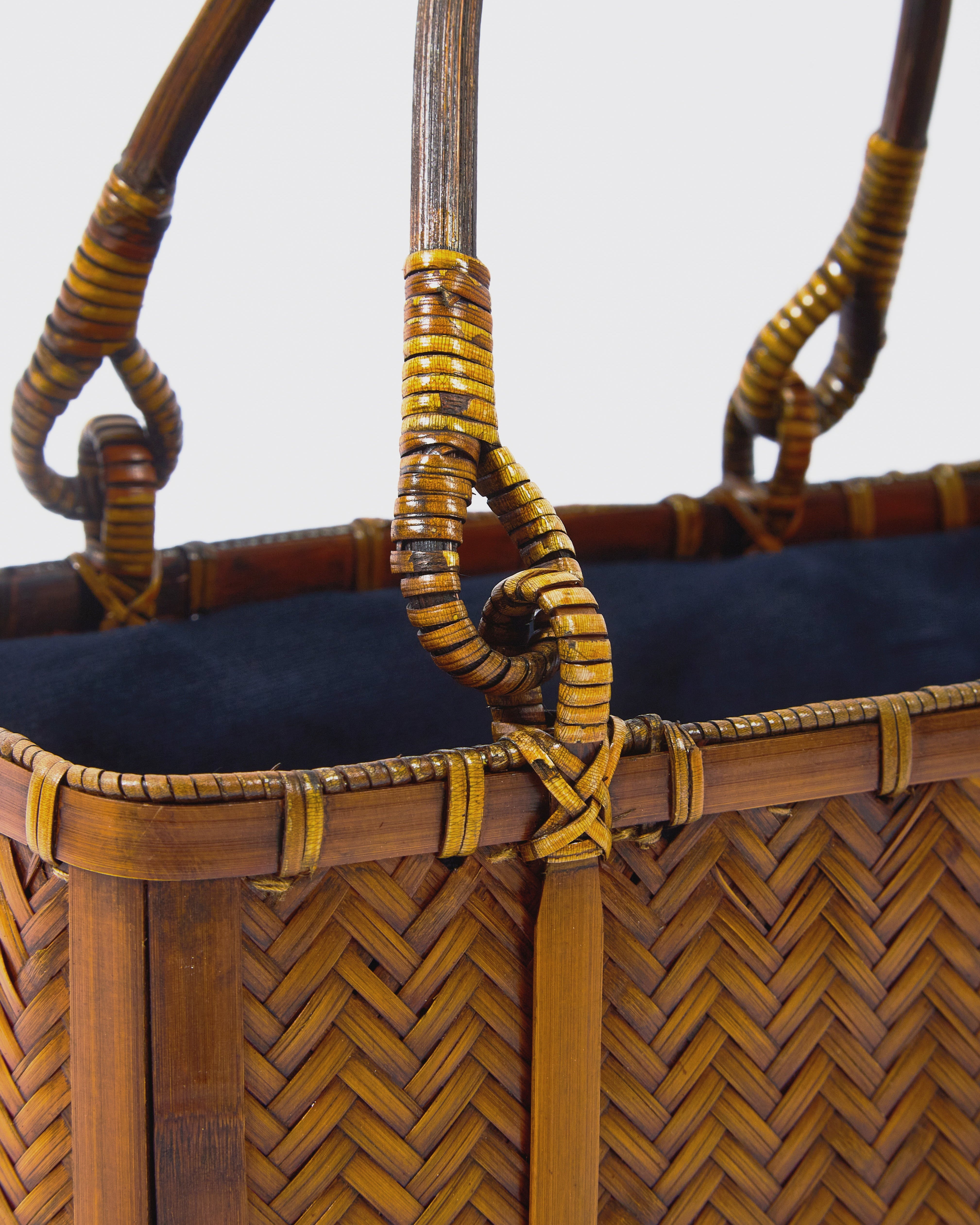 Small Woven Wicker Bamboo Bag with Cotton-Linen Pouch